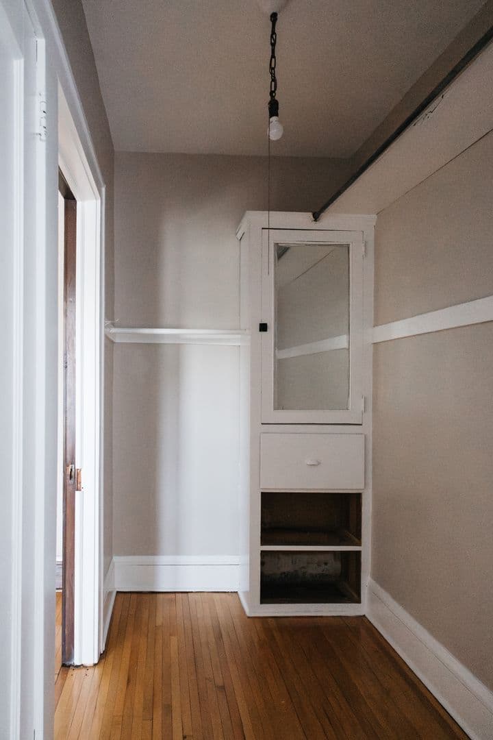 Minneapolis Apartment: 3219 Lyndale Ave S