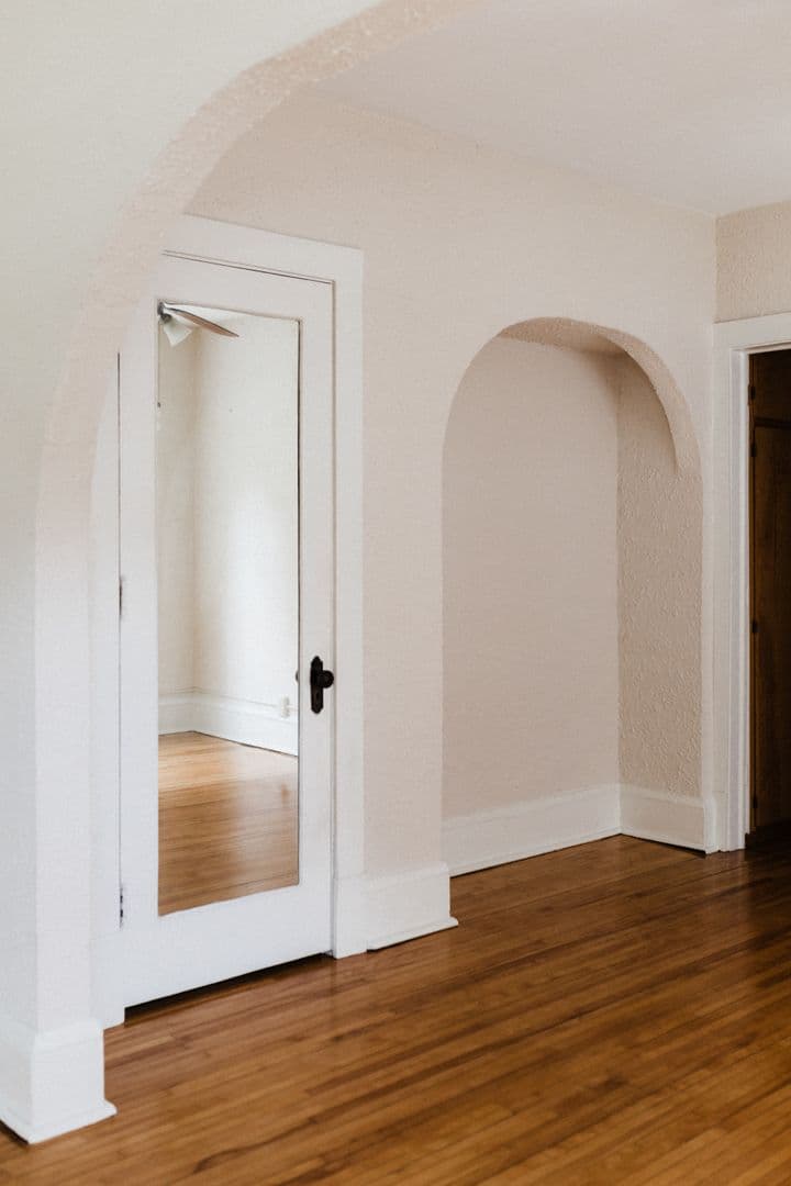 Minneapolis Apartment: 4312 Linden Hills Boulevard