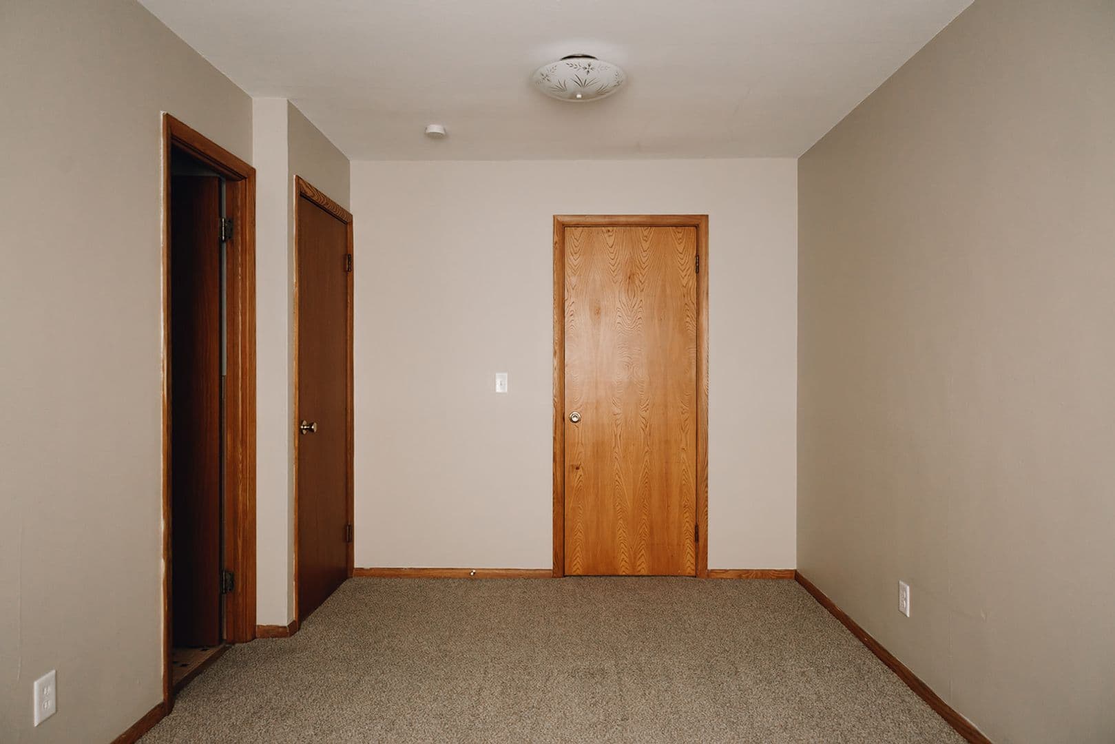 Minneapolis Apartment: 3615 Grand Avenue South