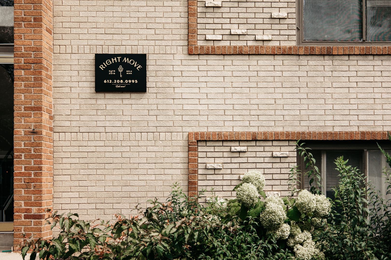 Minneapolis Apartment: 3615 Grand Avenue South