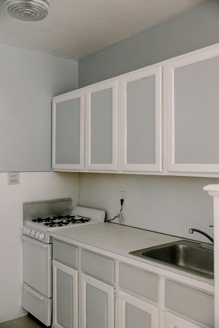 Minneapolis Apartment: 3026 W. Lake Street