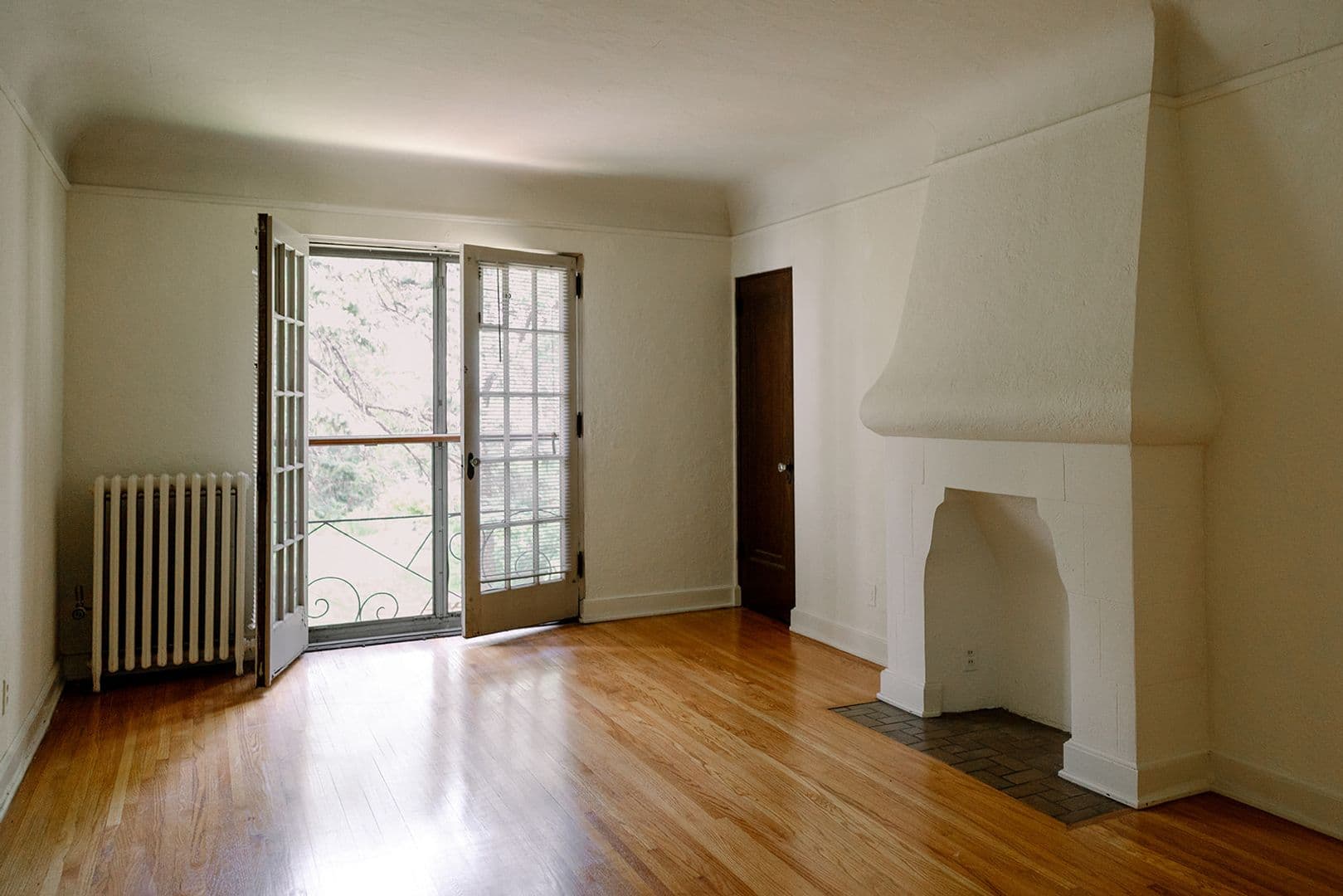 Minneapolis Apartment: 3026 W. Lake Street