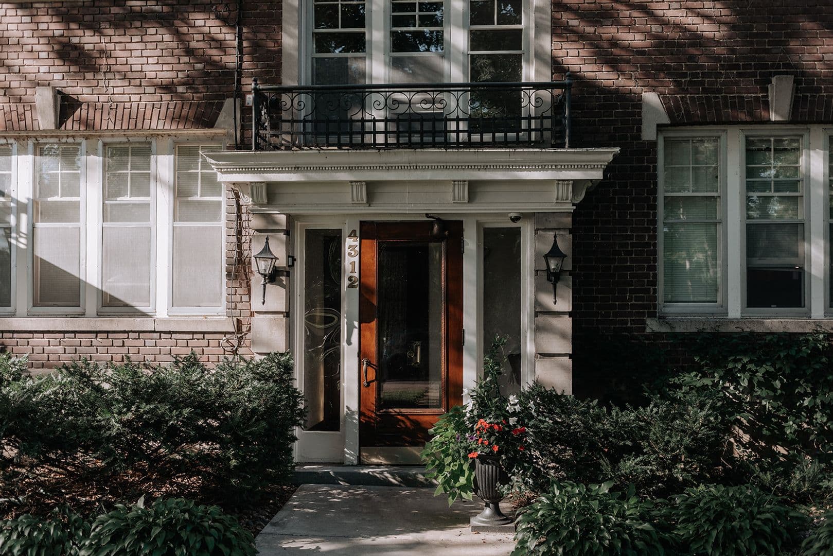 Minneapolis Apartment: 4312 Linden Hills Boulevard
