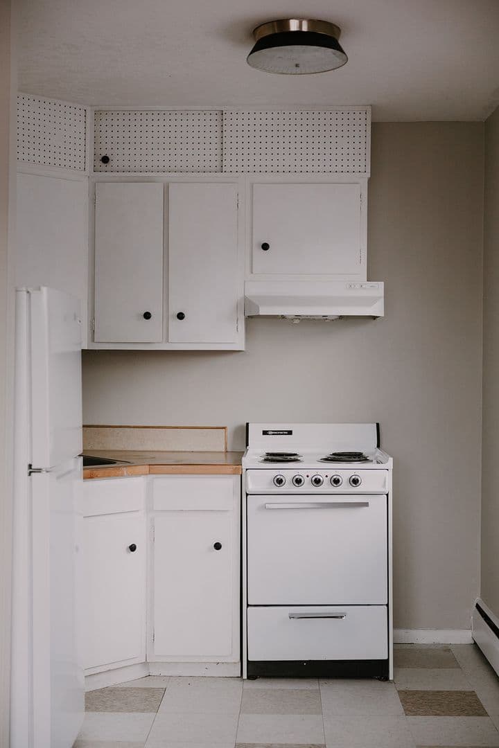 Minneapolis Apartment: 3615 Grand Avenue South