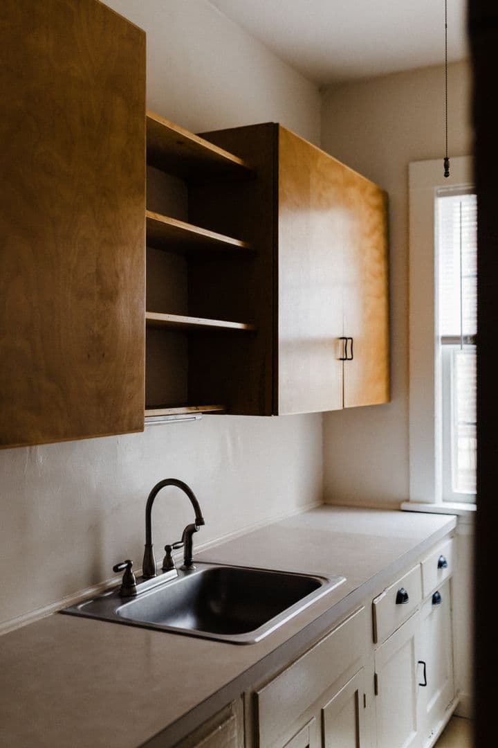 Minneapolis Apartment: 4312 Linden Hills Boulevard