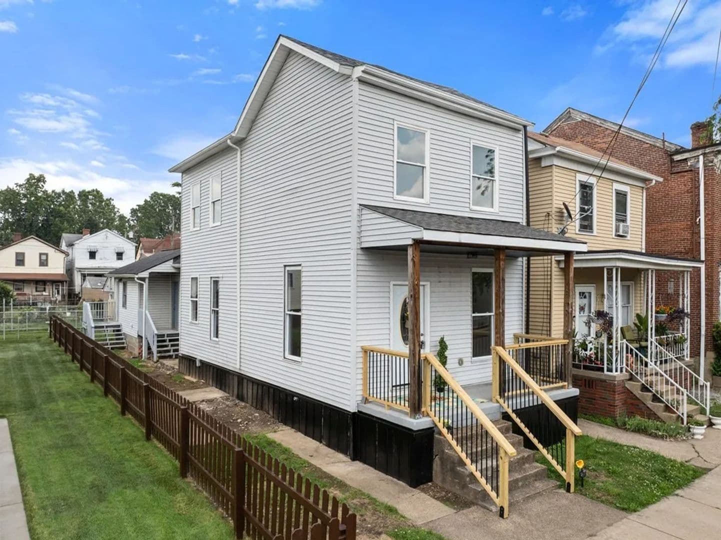 Wheeling House: 37 Indiana Street