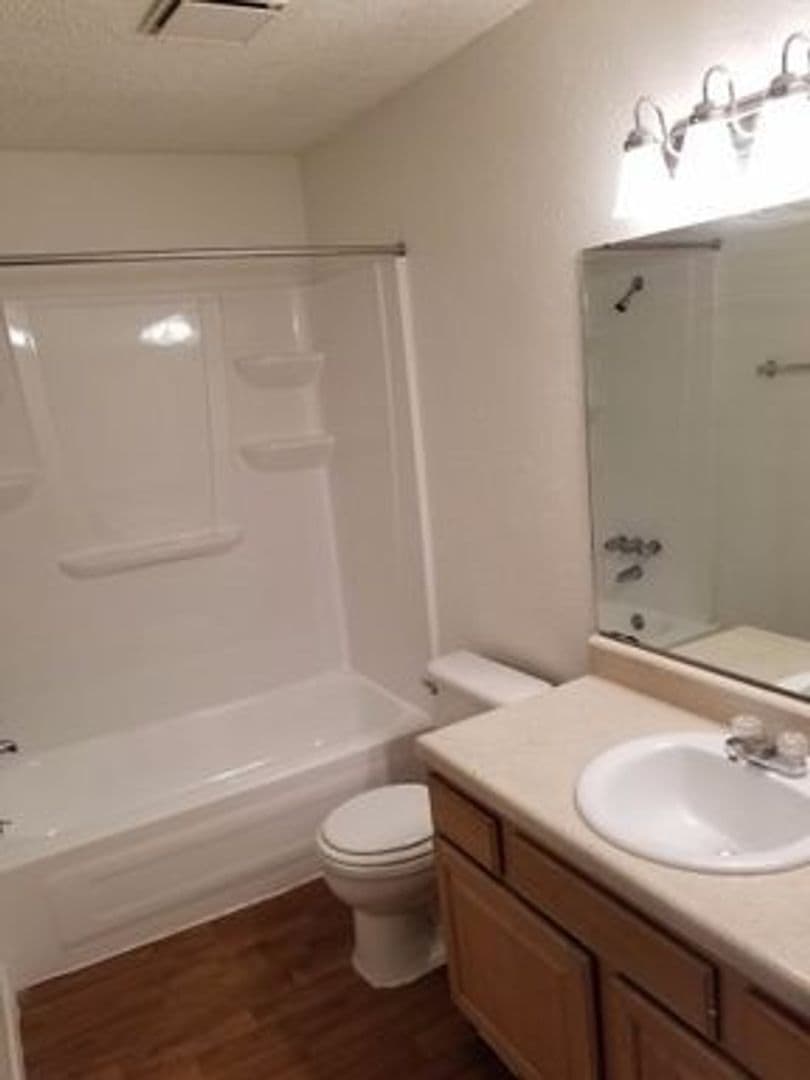 Tulsa Apartment: 1054 E 57th Pl