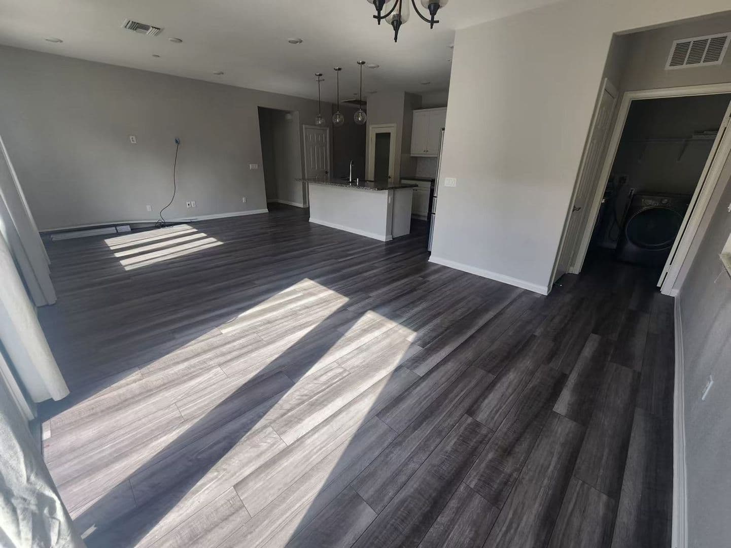 Riverside House: 20565 Lost Creek Road