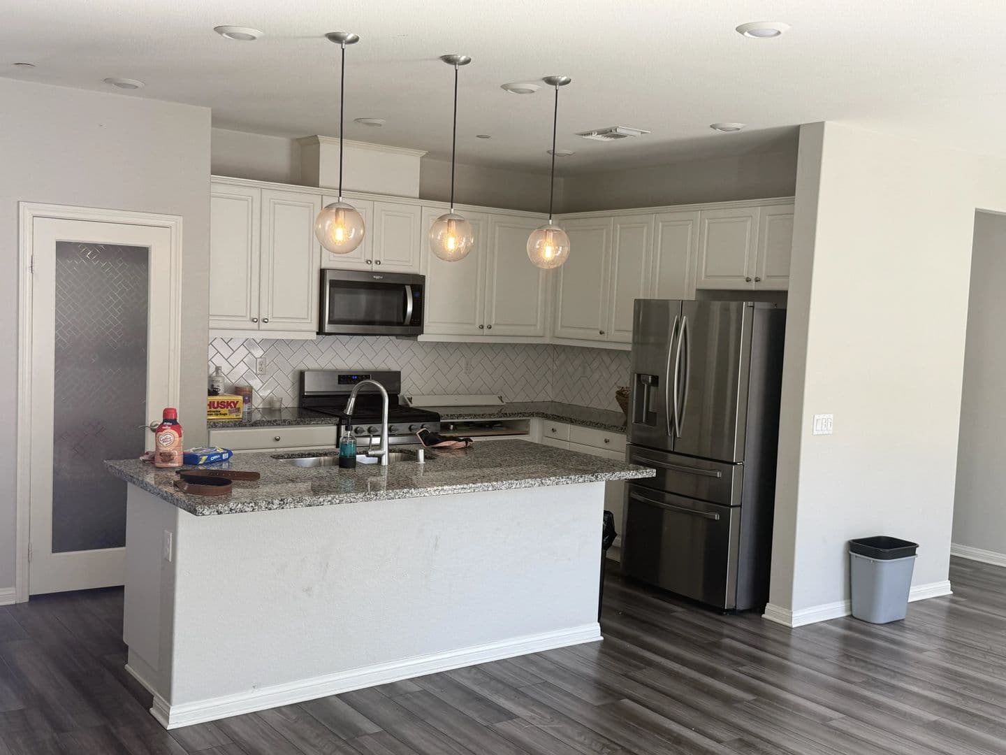 Riverside House: 20565 Lost Creek Road