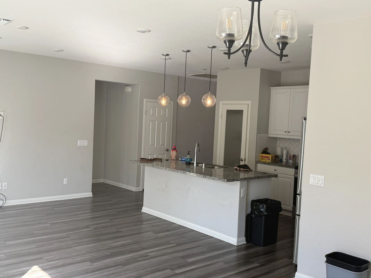 Riverside House: 20565 Lost Creek Road