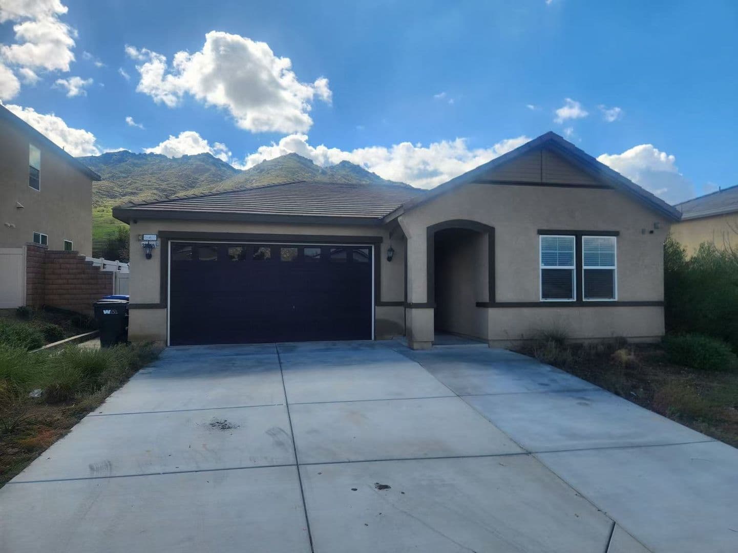 Riverside House: 20565 Lost Creek Road