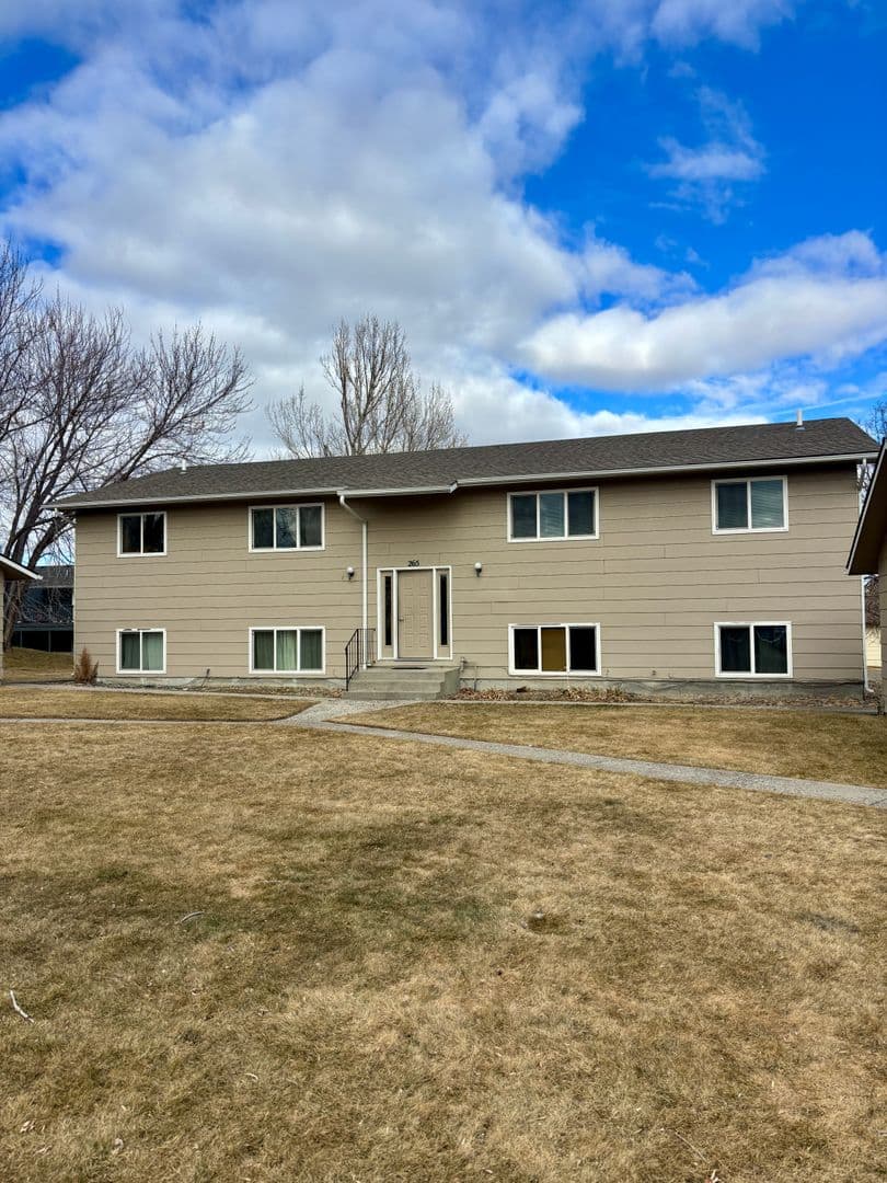 Billings Apartment: 265 Aristocrat Dr