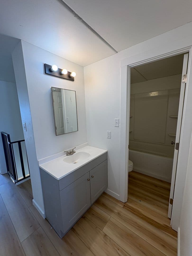 Billings Apartment: 300 N 25th ST