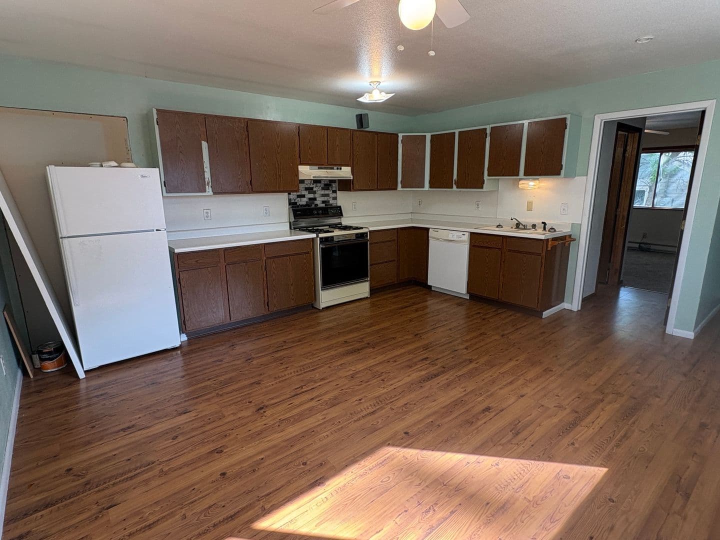 Billings Apartment: 1130 Howard