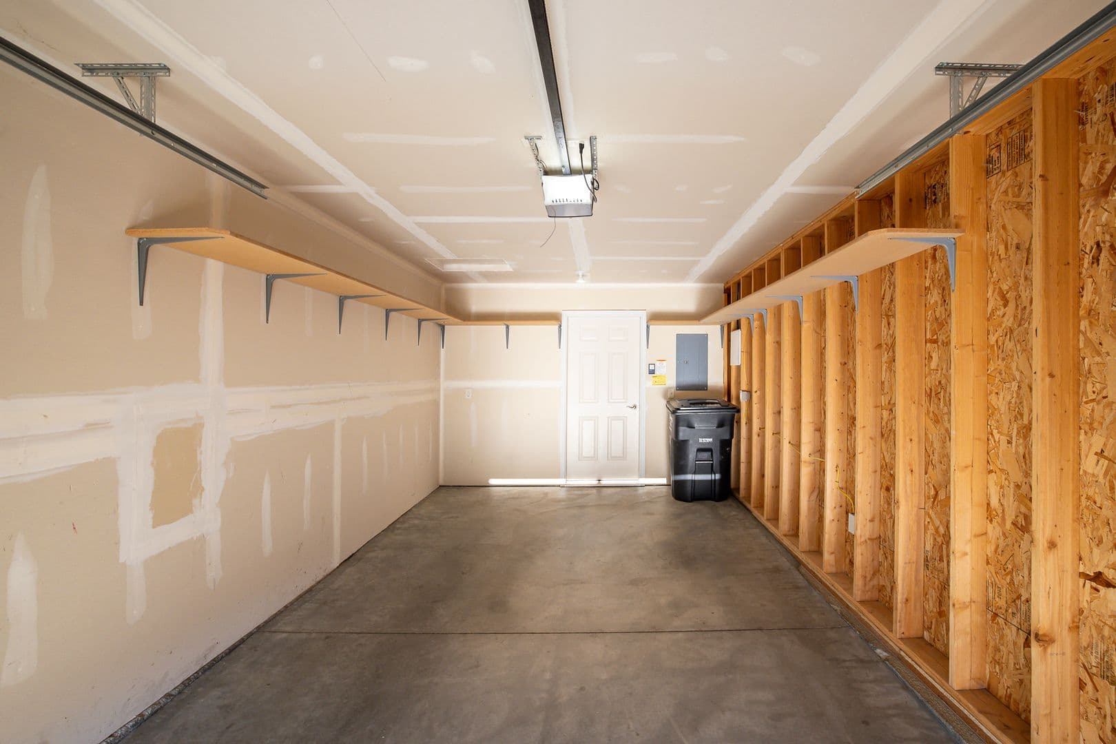 Billings Apartment: 2061-2067 Lake Hills
