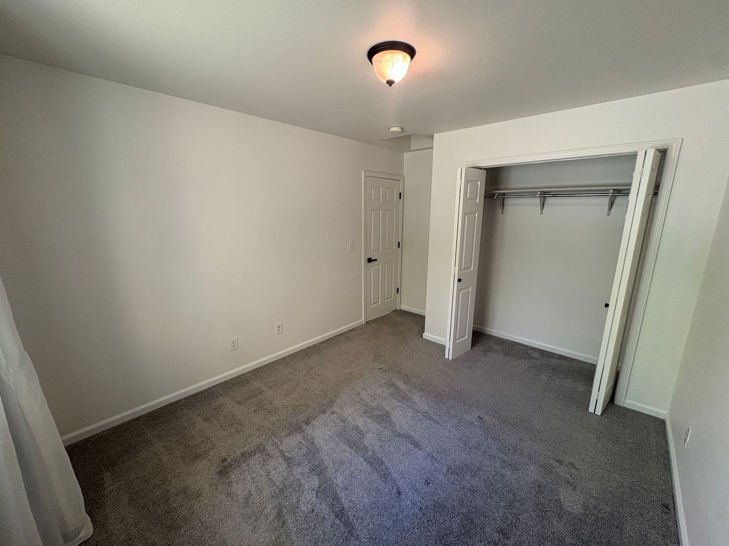 Billings House: 1679 Vuecrest Dr