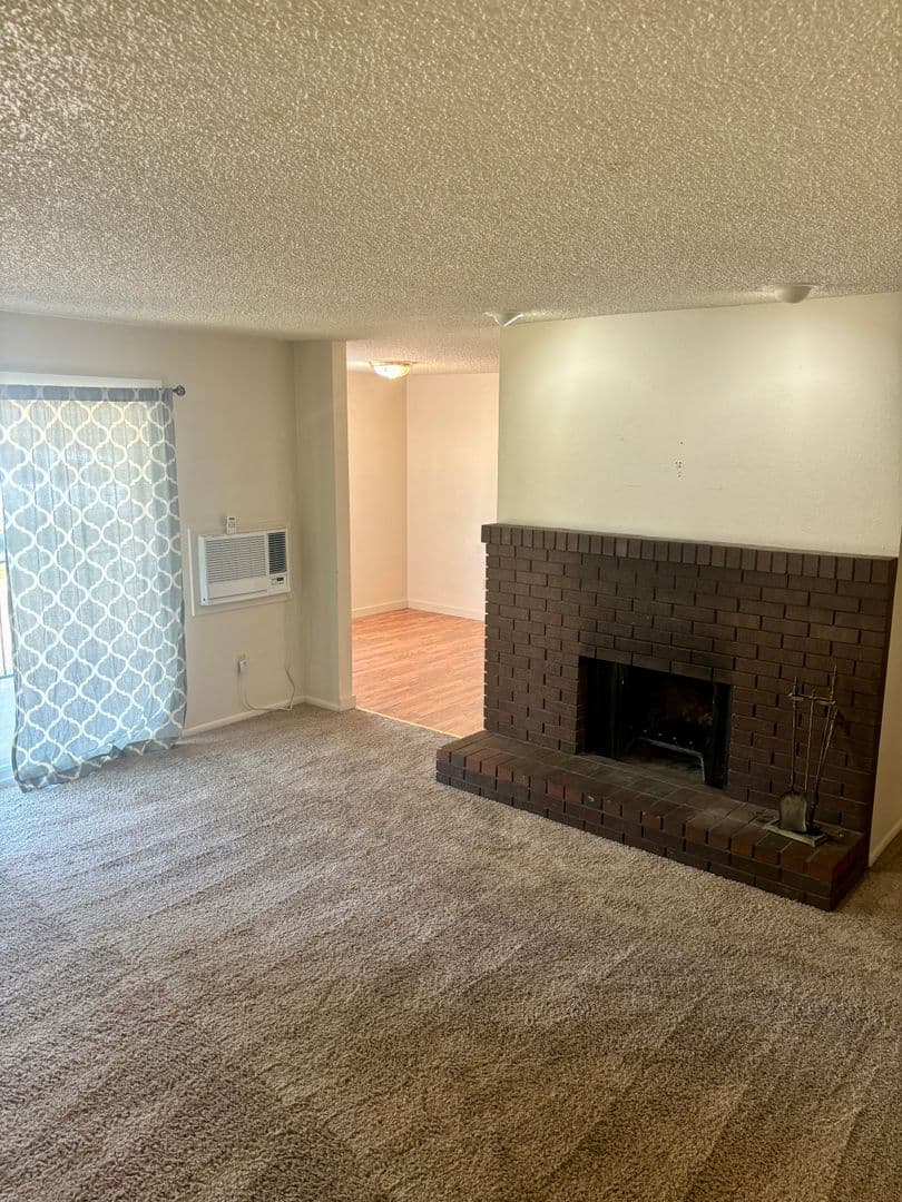 Billings Apartment: 42 Almadin Ln Units 1-8