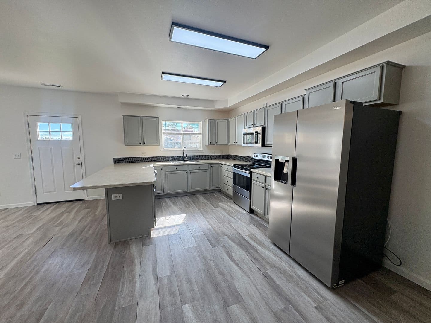 Billings House: 1679 Vuecrest Dr
