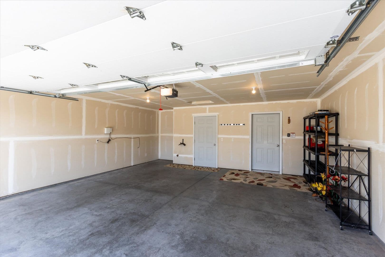 Billings House: 5933 Foxtail Loop West