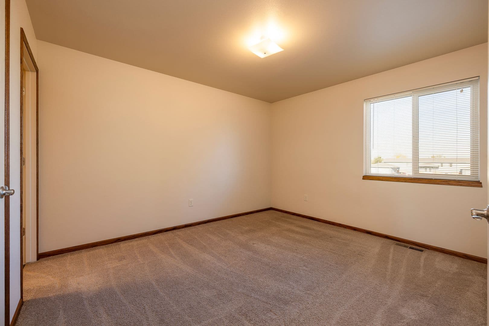 Billings Apartment: 2061-2067 Lake Hills