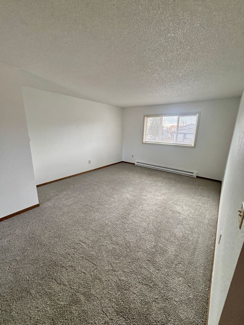 Billings Apartment: 265 Aristocrat Dr