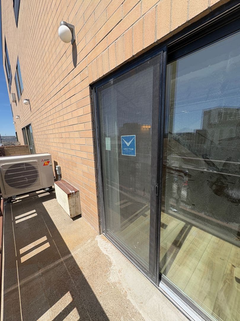 Billings Apartment: 300 N 25th ST