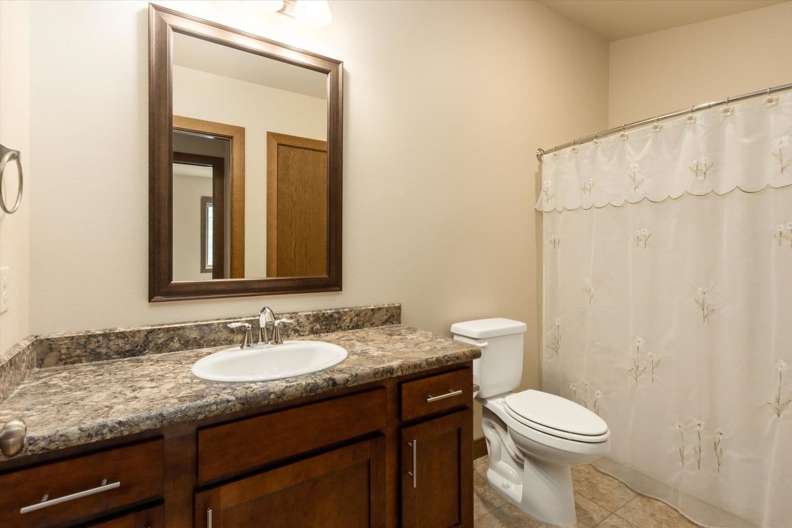 Billings House: 5933 Foxtail Loop West