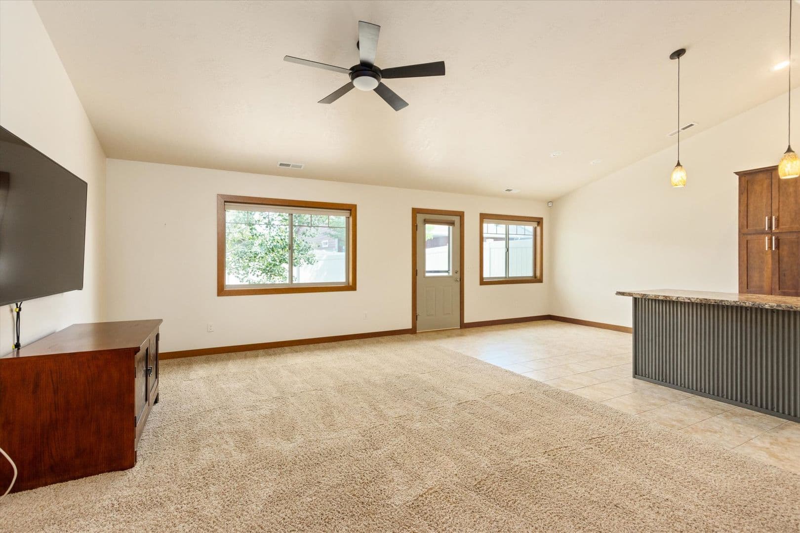 Billings House: 5933 Foxtail Loop West
