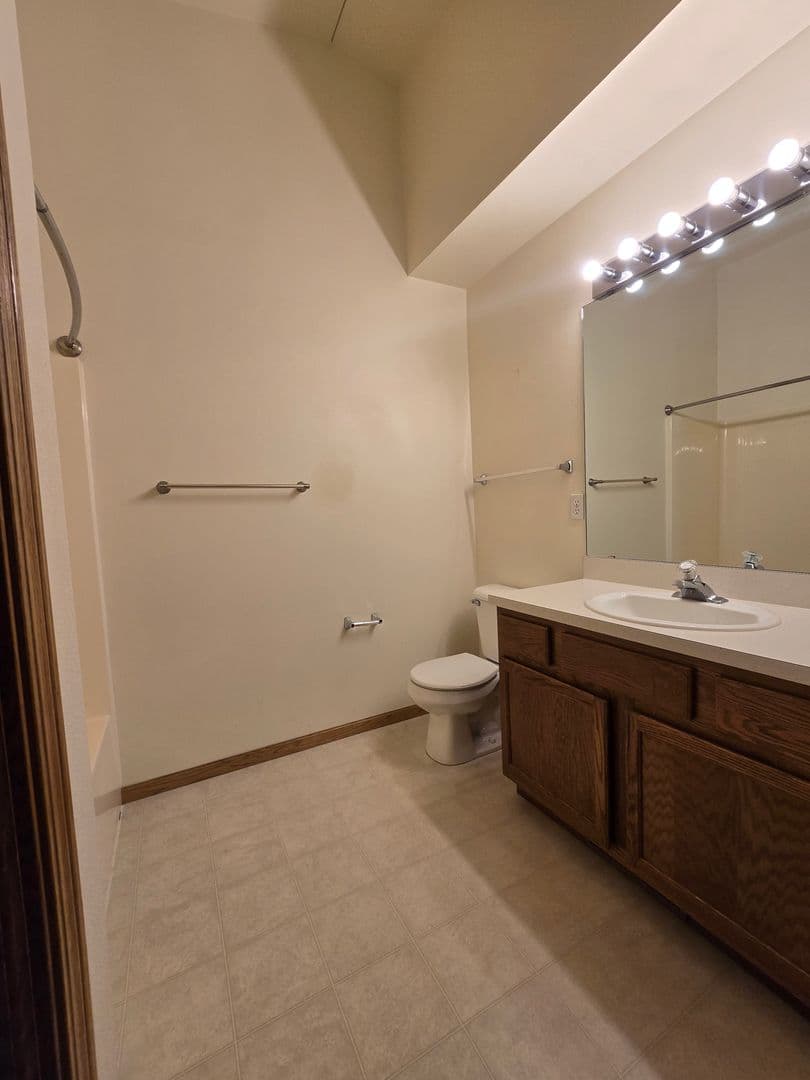 Billings House: 1532 Golden Blvd