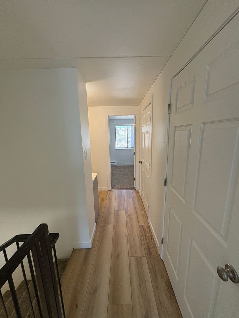 Billings Apartment: 300 N 25th ST