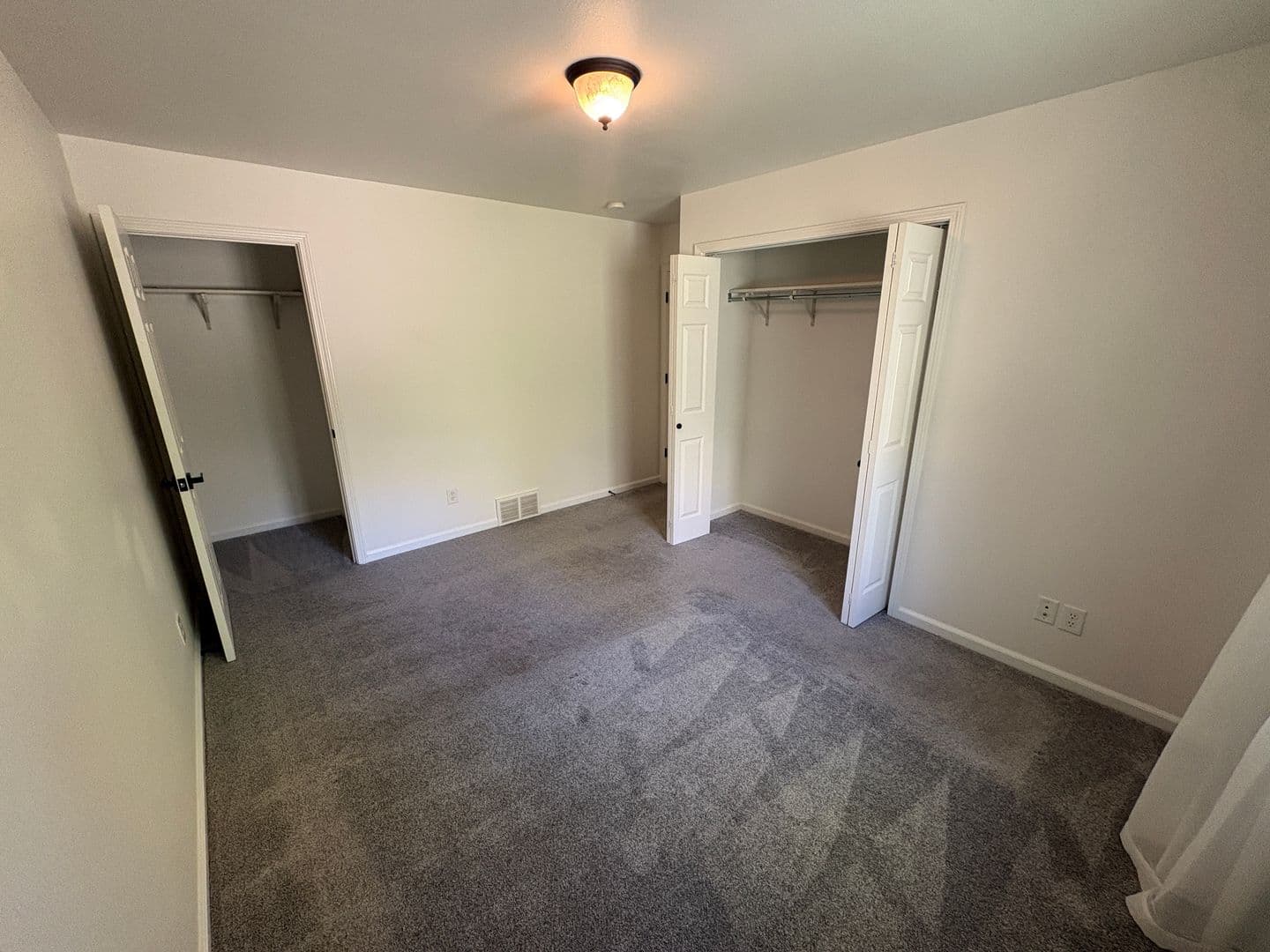 Billings House: 1679 Vuecrest Dr
