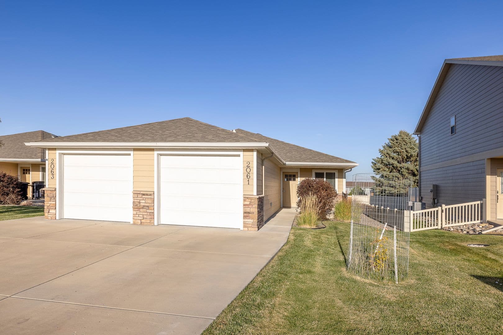 Billings Apartment: 2061-2067 Lake Hills