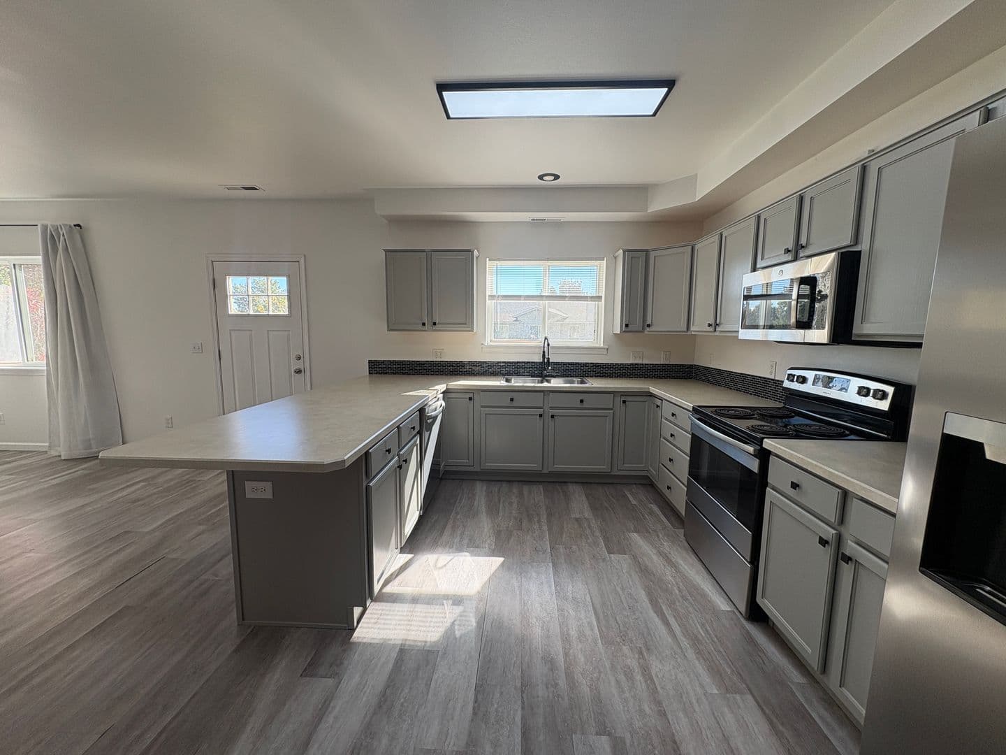 Billings House: 1679 Vuecrest Dr