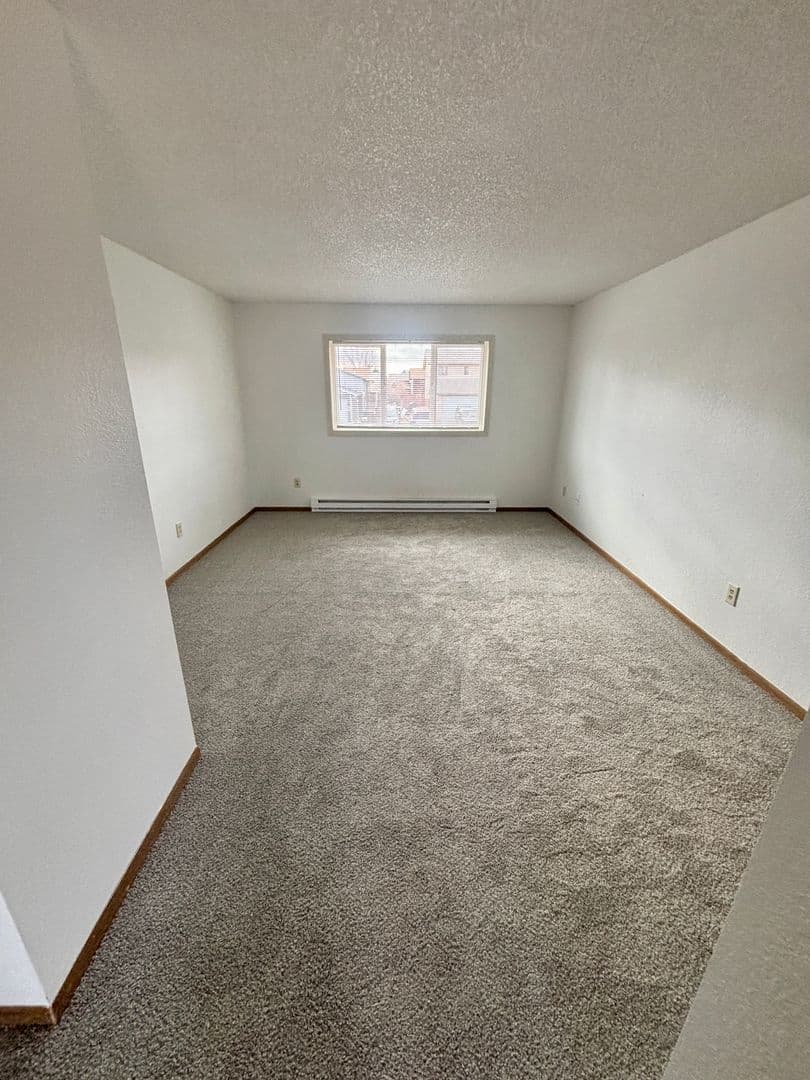 Billings Apartment: 265 Aristocrat Dr