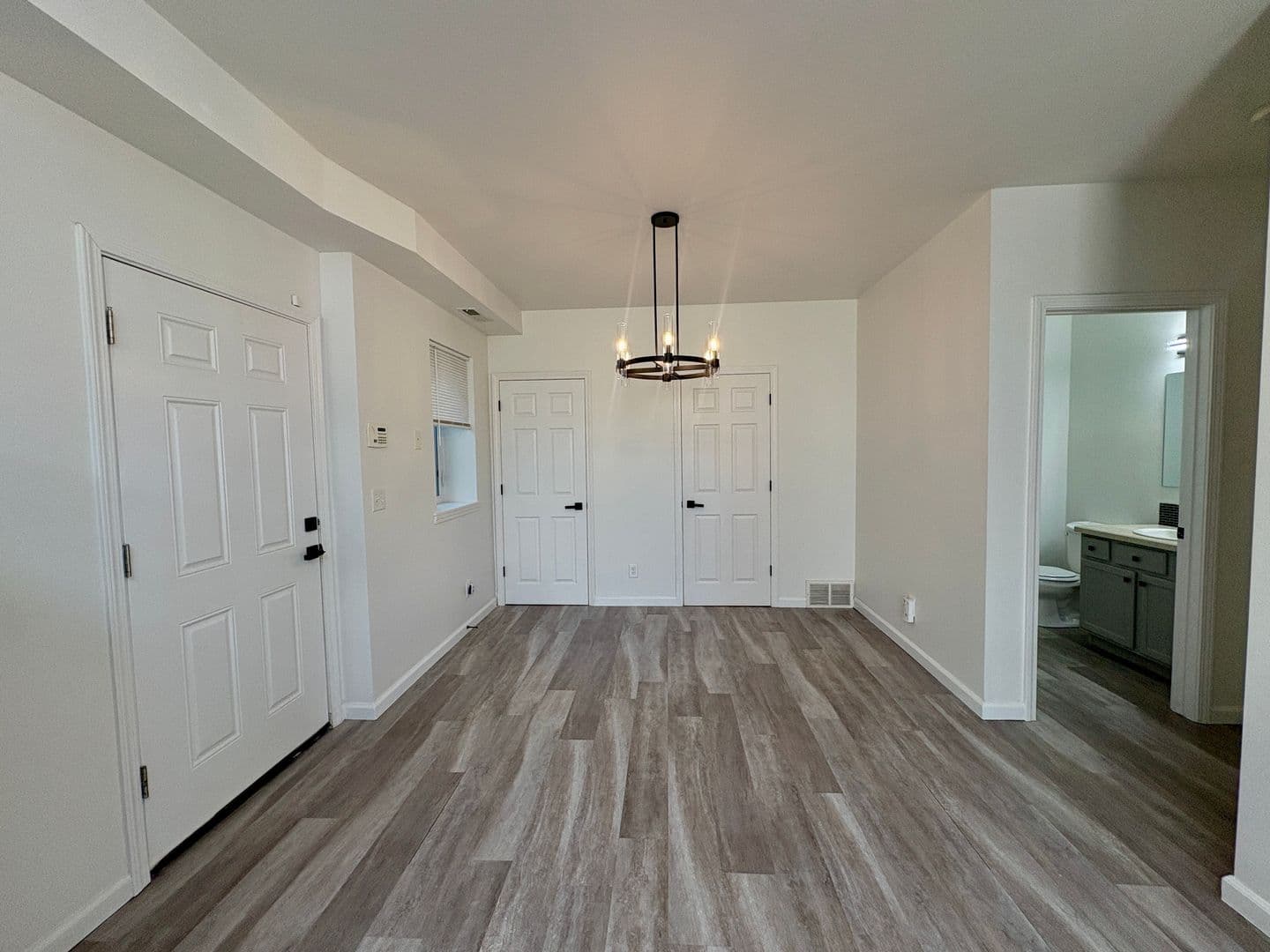 Billings House: 1679 Vuecrest Dr