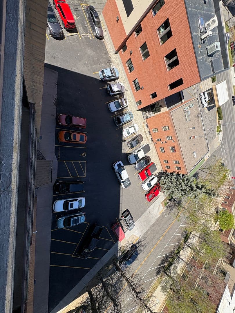 Billings Apartment: 300 N 25th ST