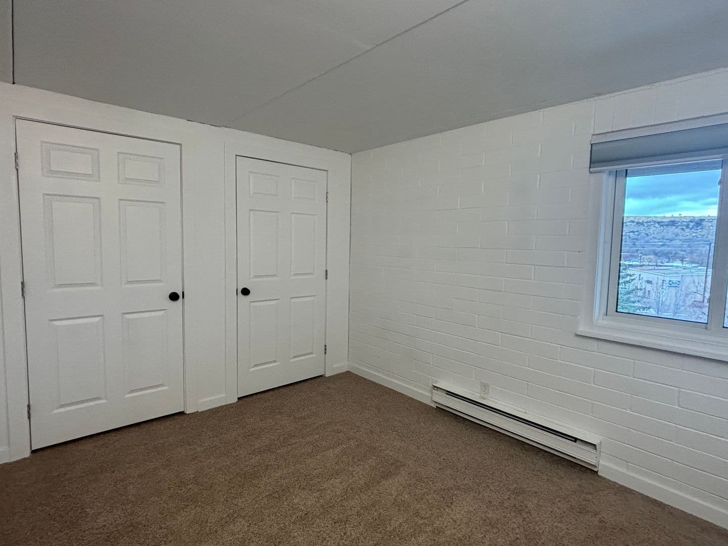 Billings Apartment: 300 N 25th ST