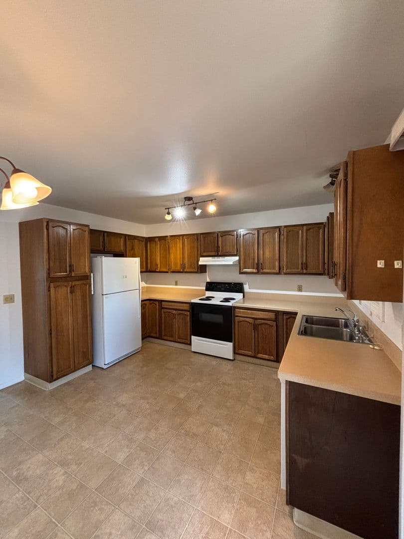 Billings Apartment: 2240 Monad Rd #1-4