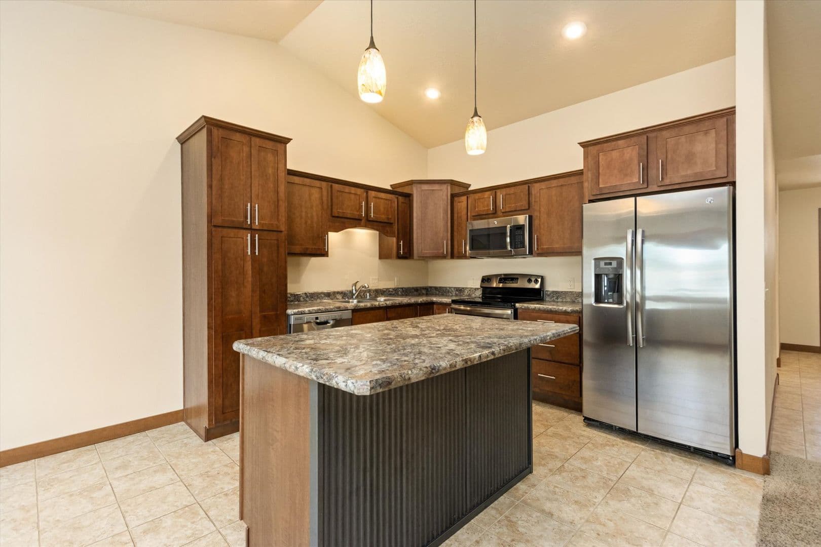 Billings House: 5933 Foxtail Loop West