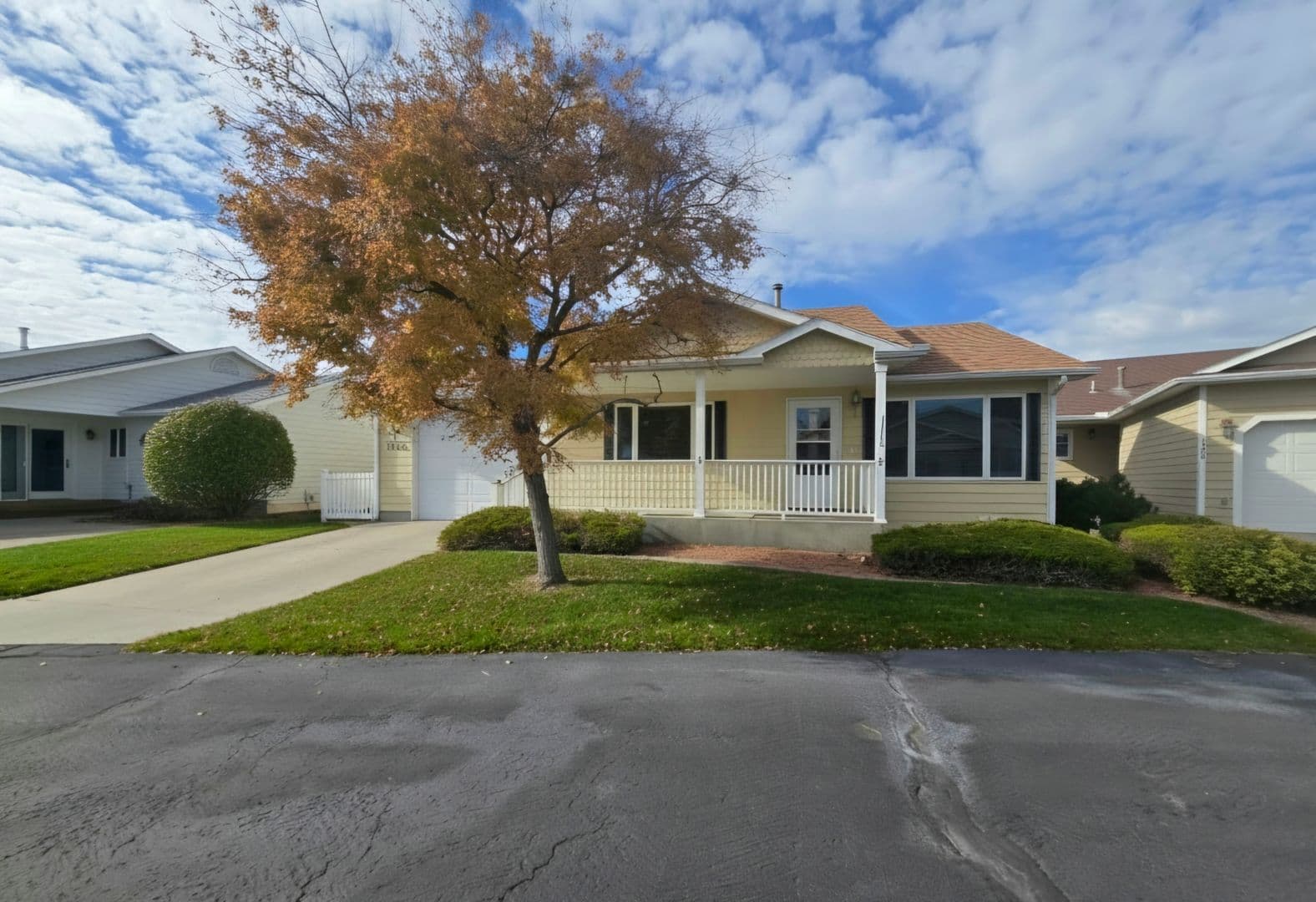 Billings House: 1532 Golden Blvd