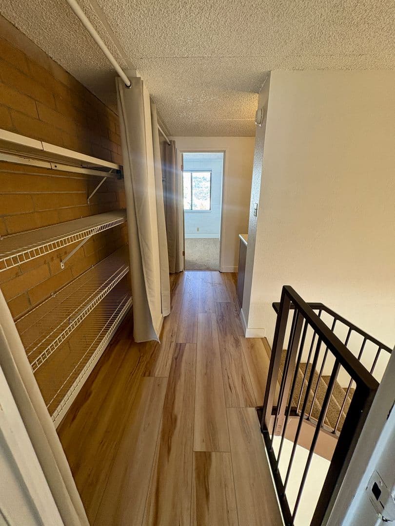 Billings Apartment: 300 N 25th ST