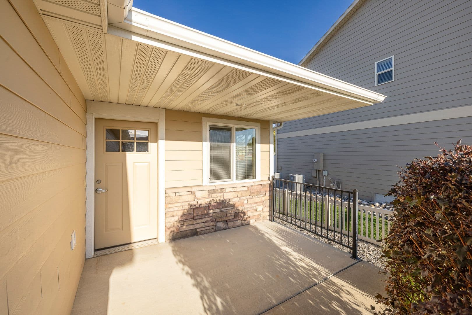 Billings Apartment: 2061-2067 Lake Hills