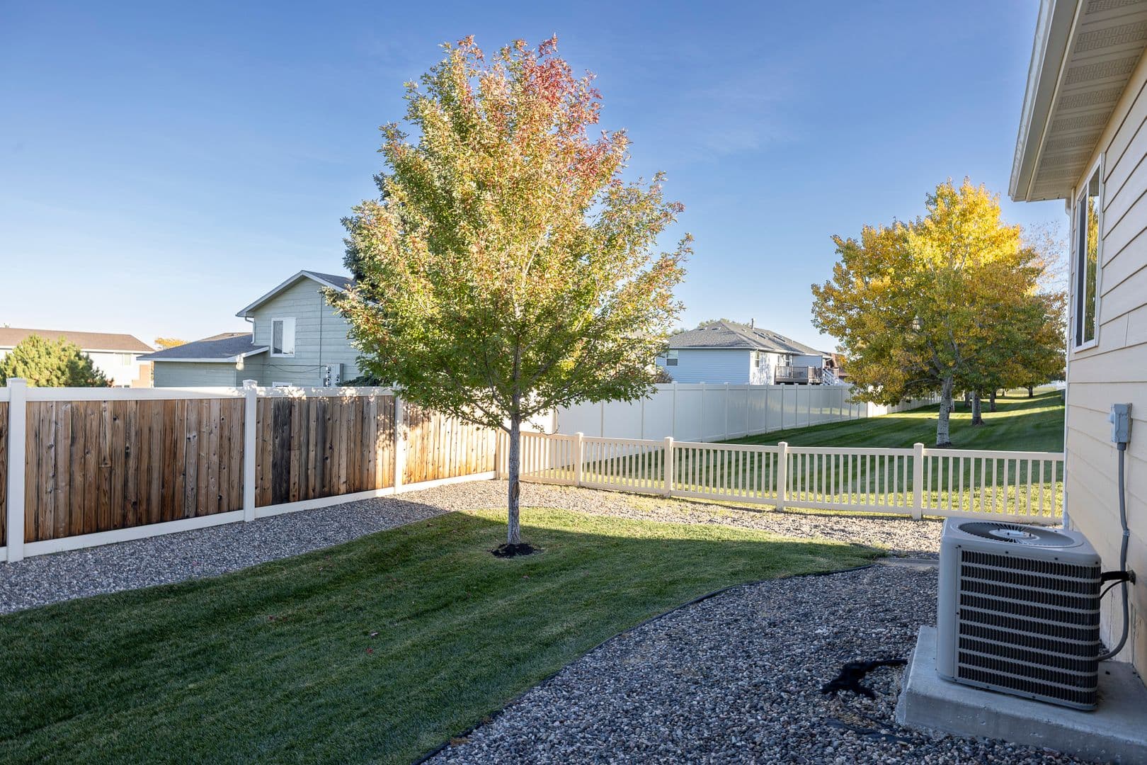 Billings Apartment: 2061-2067 Lake Hills