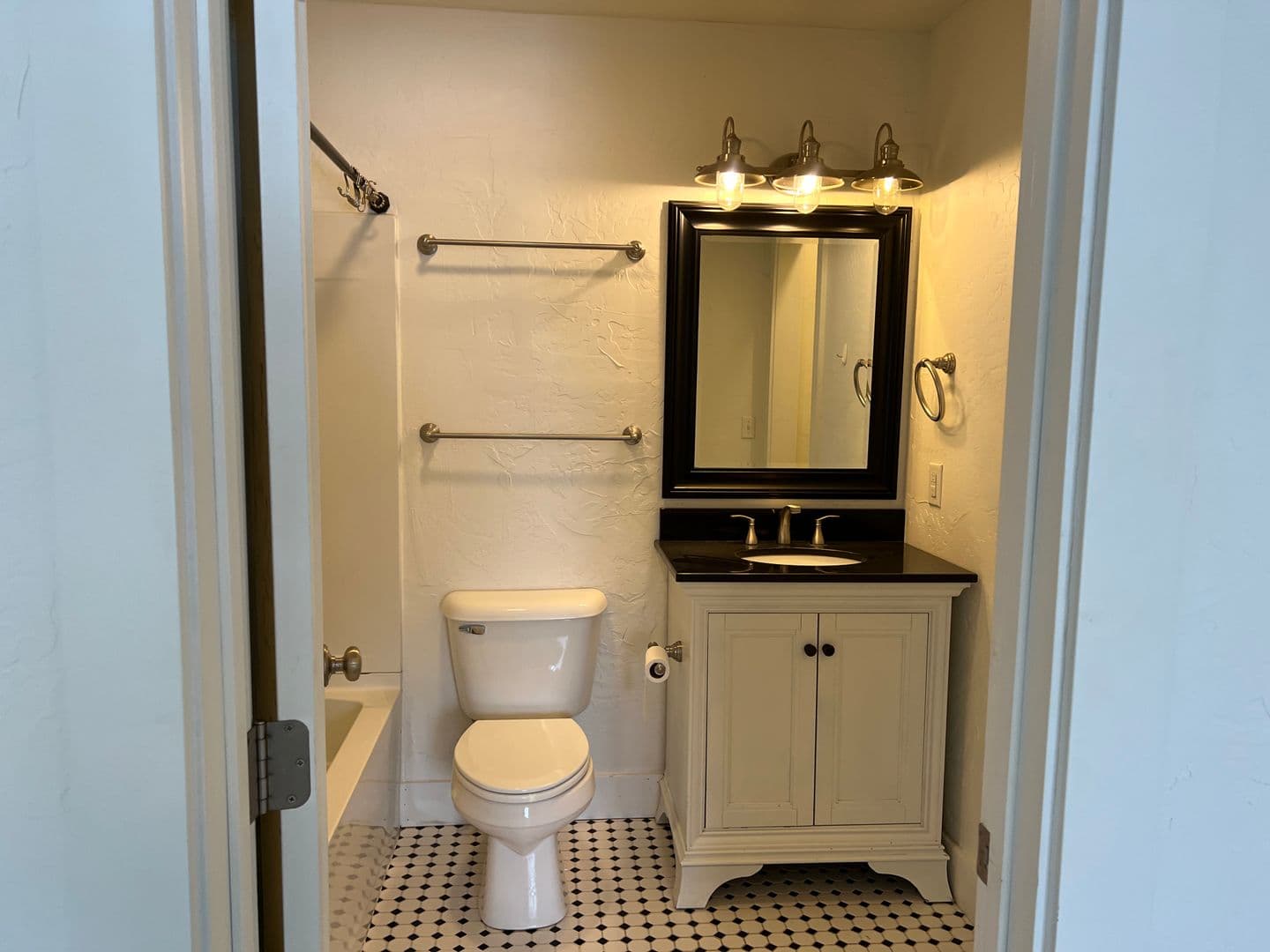 Billings House: 915 N 31st ST
