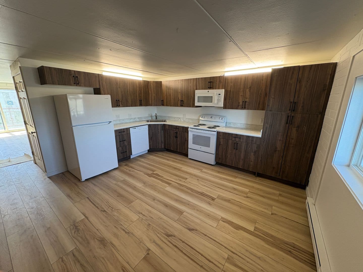 Billings Apartment: 300 N 25th ST