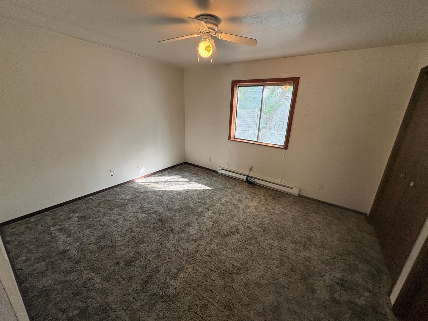 Billings Apartment: 1130 Howard