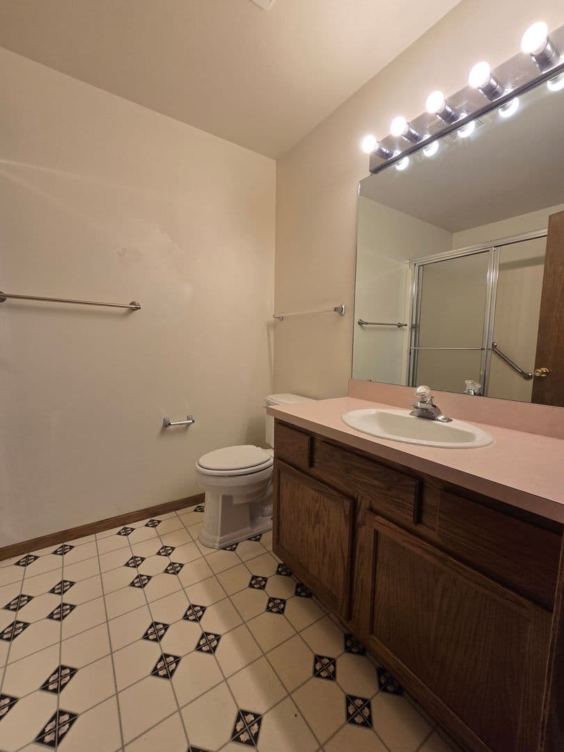 Billings House: 1532 Golden Blvd