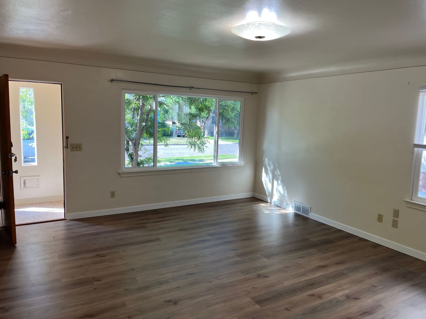 Billings Apartment: 729 Avenue B