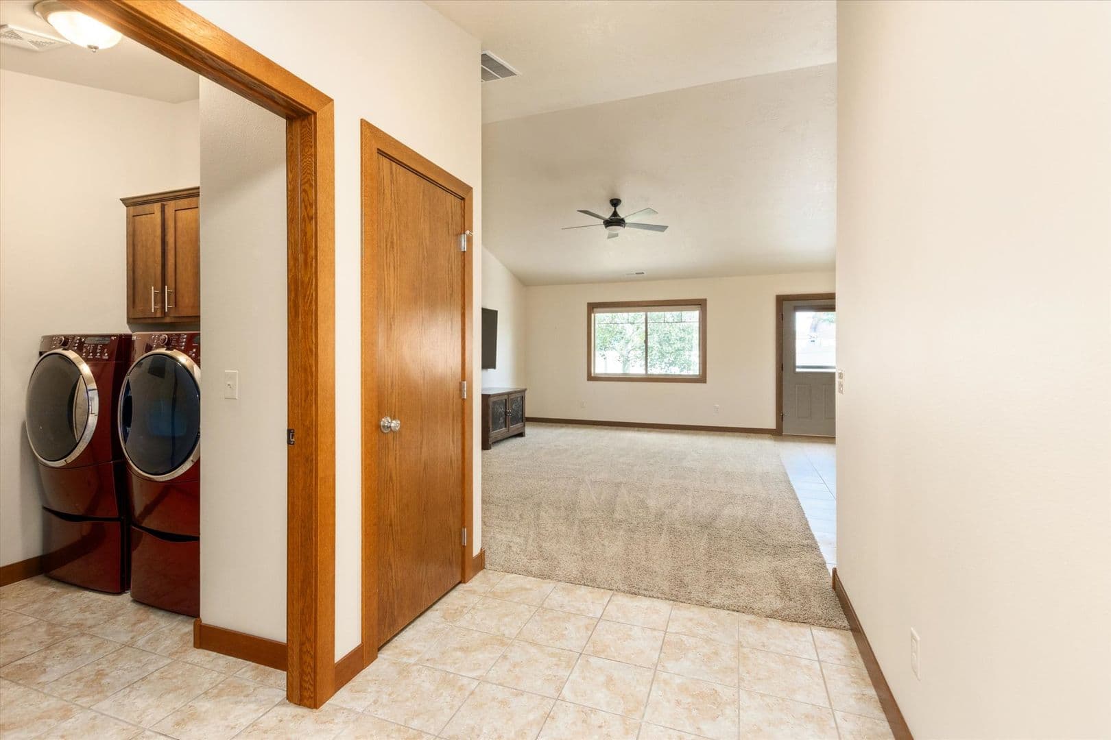 Billings House: 5933 Foxtail Loop West