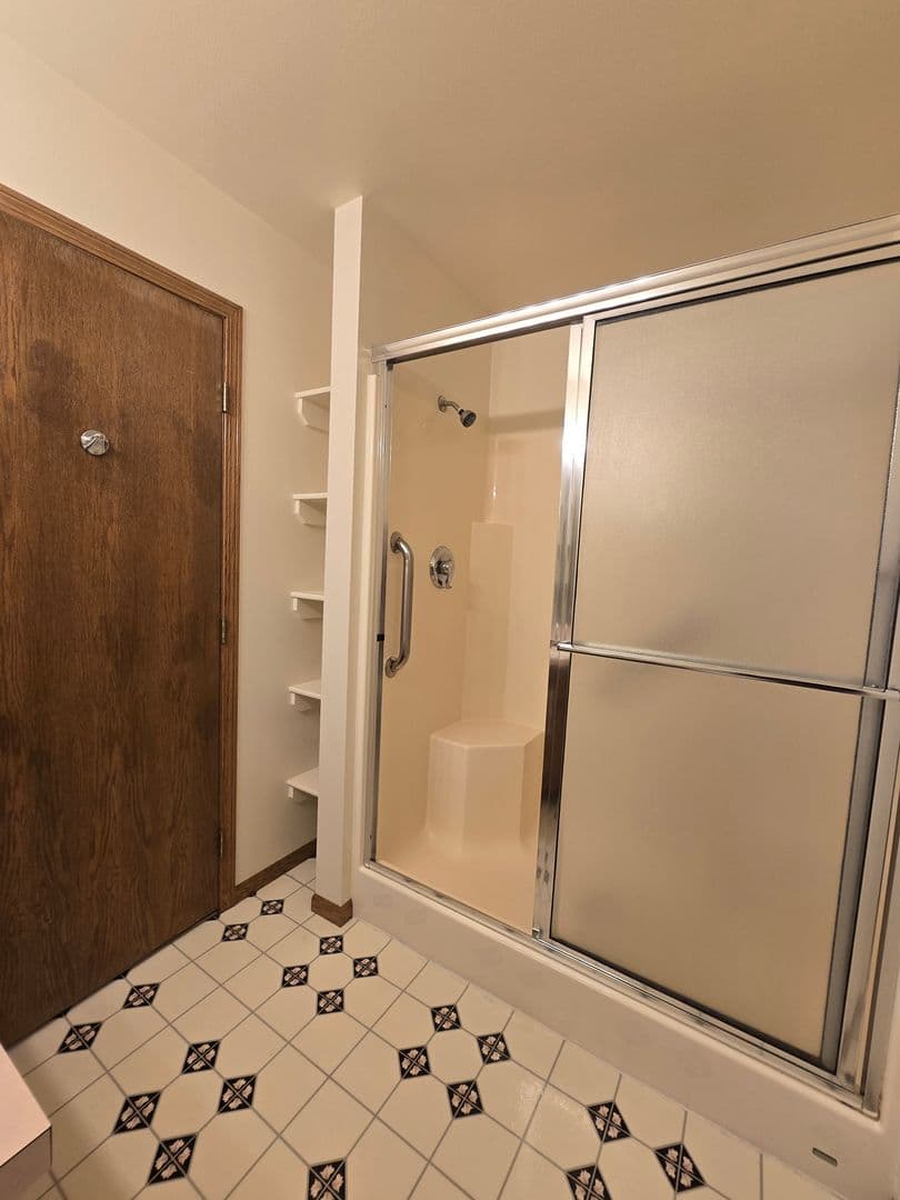 Billings House: 1532 Golden Blvd
